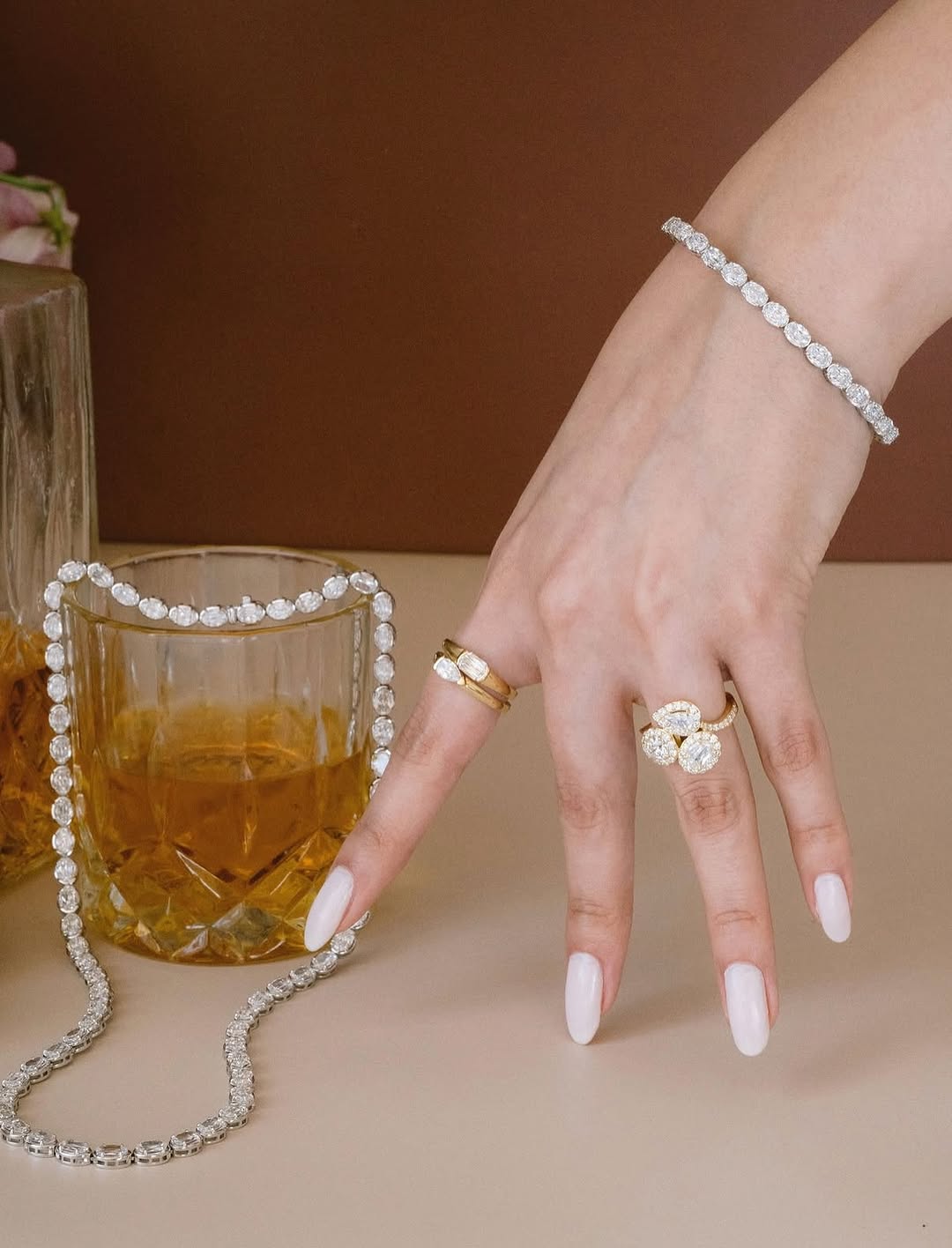 Diamonds on the rocks. ✨ Because cocktail hour deserves a little extra sparkle. 😉📸 @crisscutdiamond